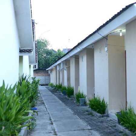 Reddoorz Syariah Plus Near Banyuwangi Airport 外观 照片