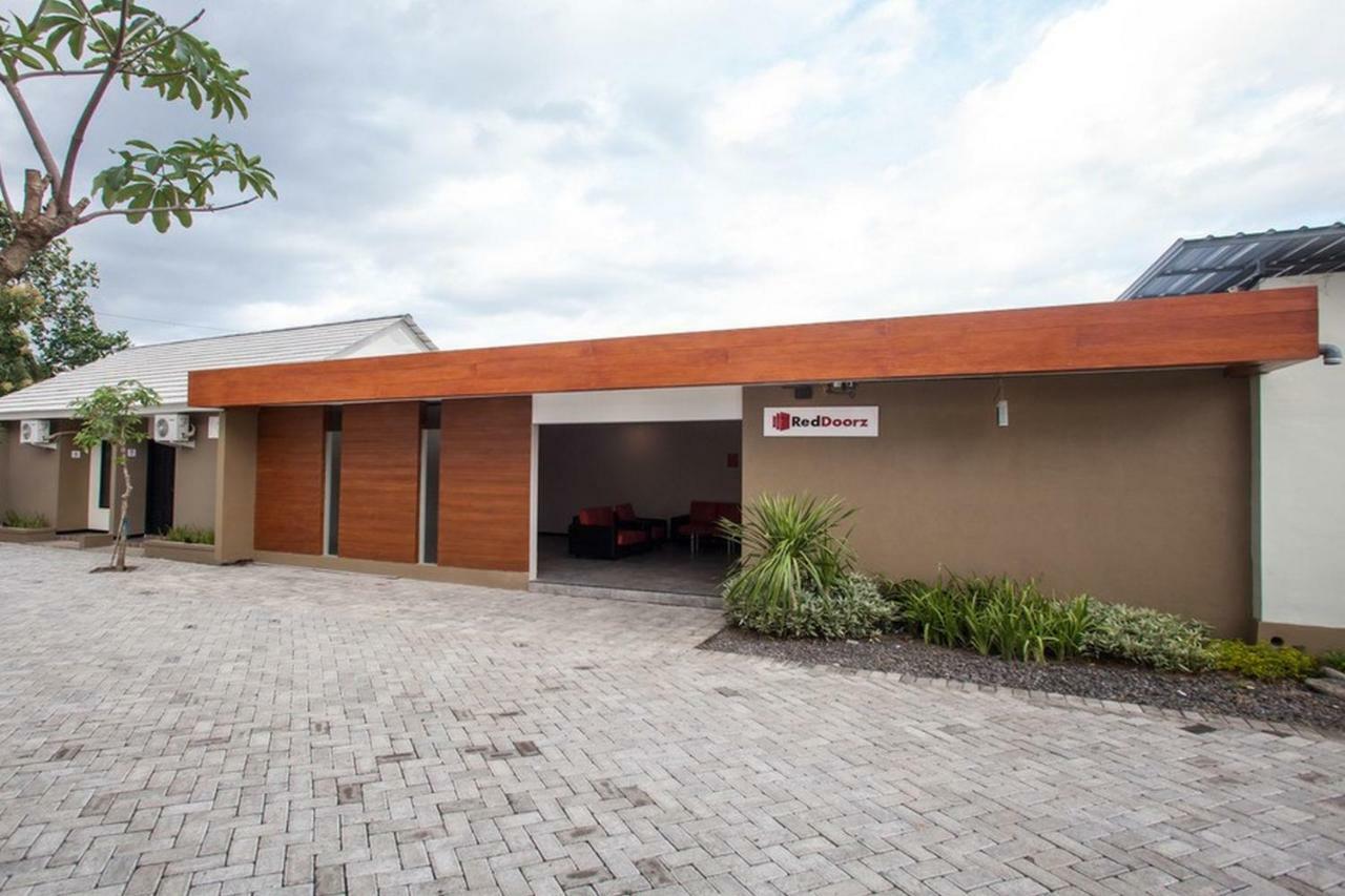 Reddoorz Syariah Plus Near Banyuwangi Airport 外观 照片